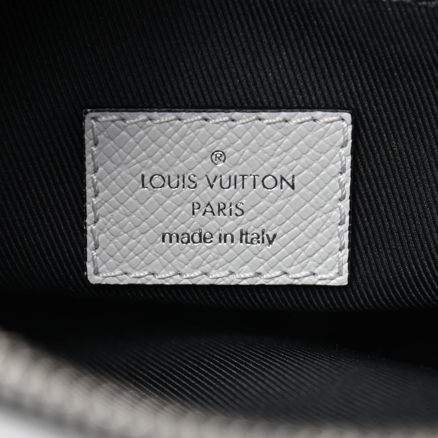 Louis Vuitton Taiga Monogram Outdoor Messenger White 5 of 8