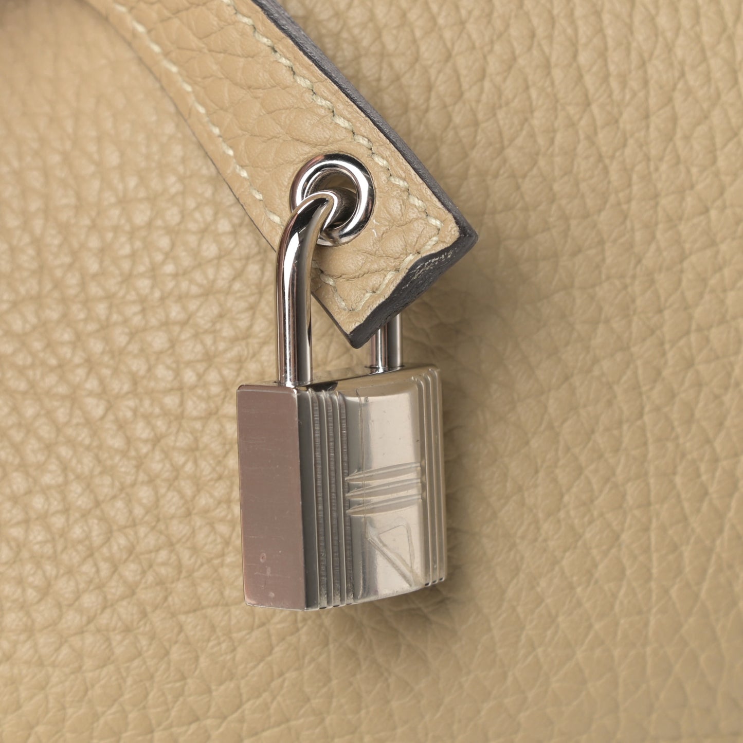 Taurillon Clemence Picotin Lock 22 MM Trench
