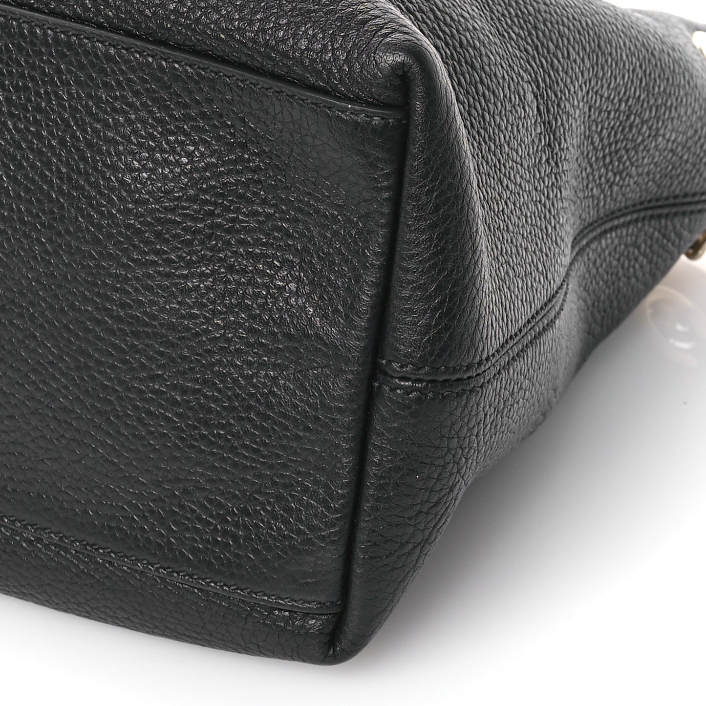 Pebbled Calfskin Medium Soho Chain Shoulder Bag Black