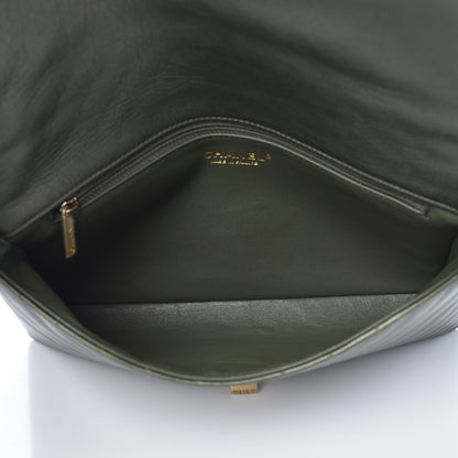 Chanel Aged Calfskin Chevron Quilted Reissue 2.55 Clutch Green 5 of 8