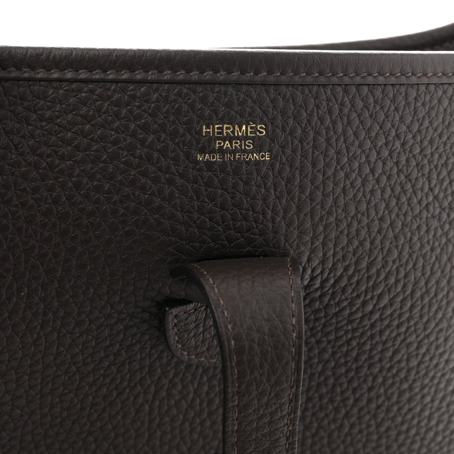 Taurillon Clemence Evelyne III PM Ebene