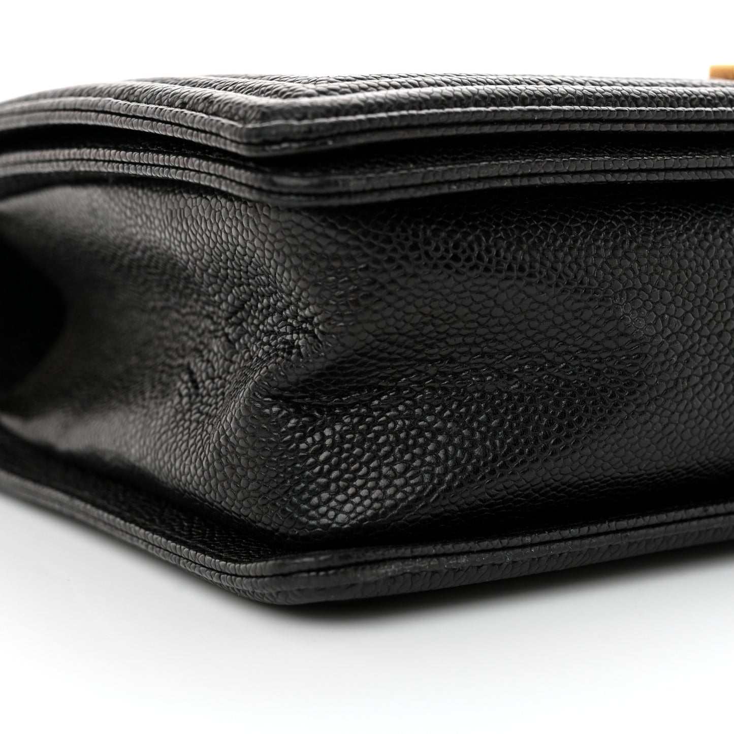 Caviar Quilted New Medium Boy Flap Black