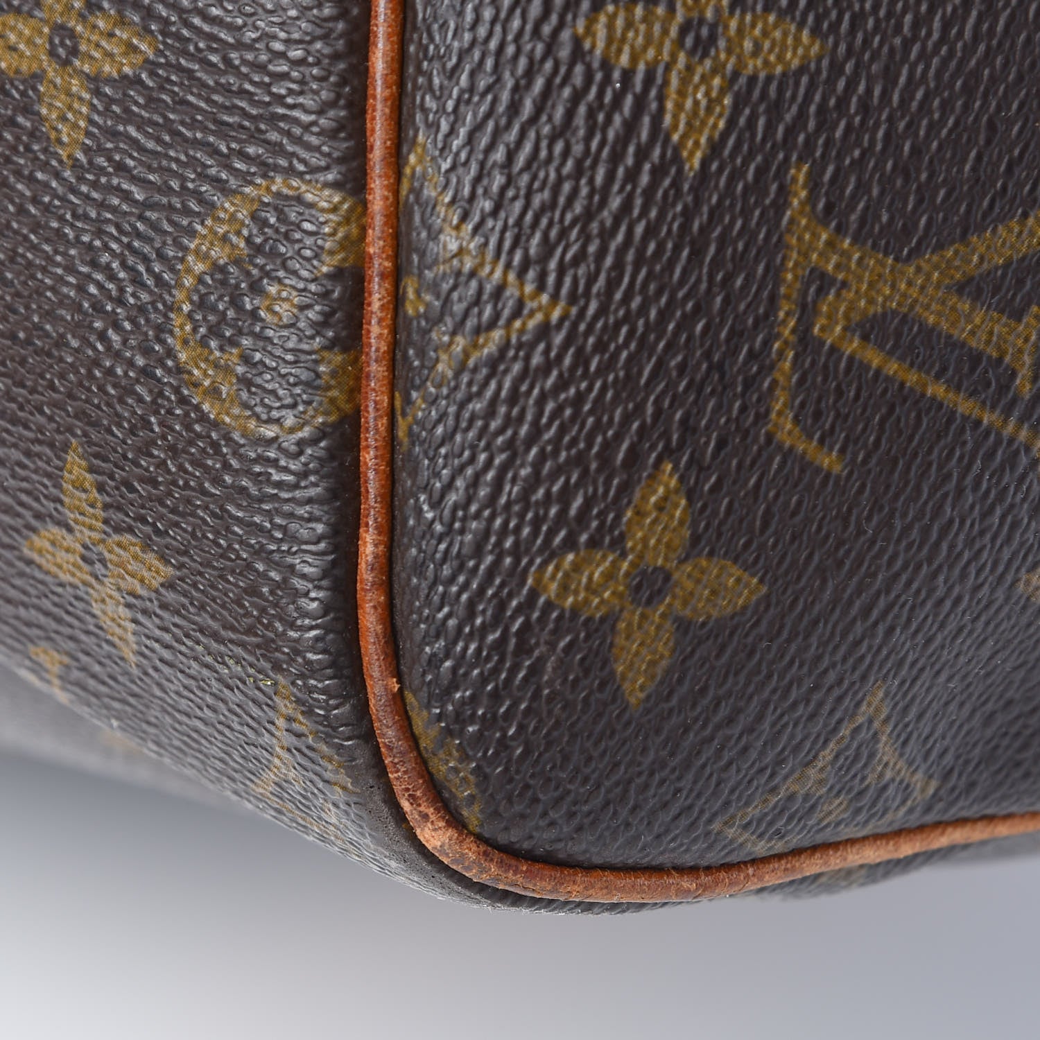 Louis Vuitton Monogram Keepall 55 15 of 23