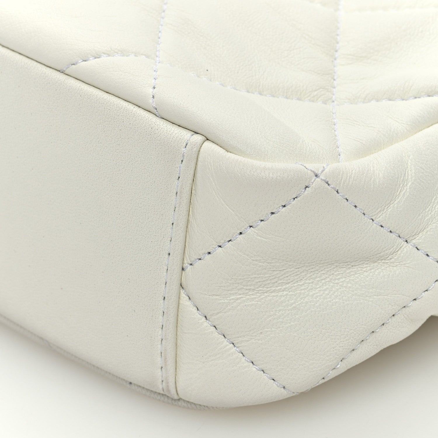 Chanel Lambskin Pearl Quilted CC Mini Camera Case White 10 of 11