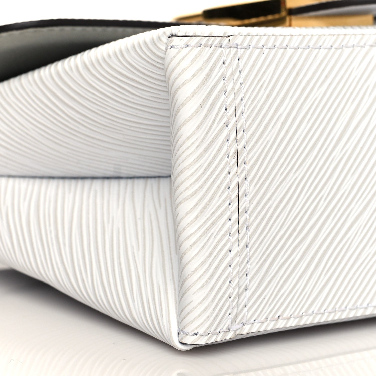 Louis Vuitton Epi Locky BB White 9 of 11