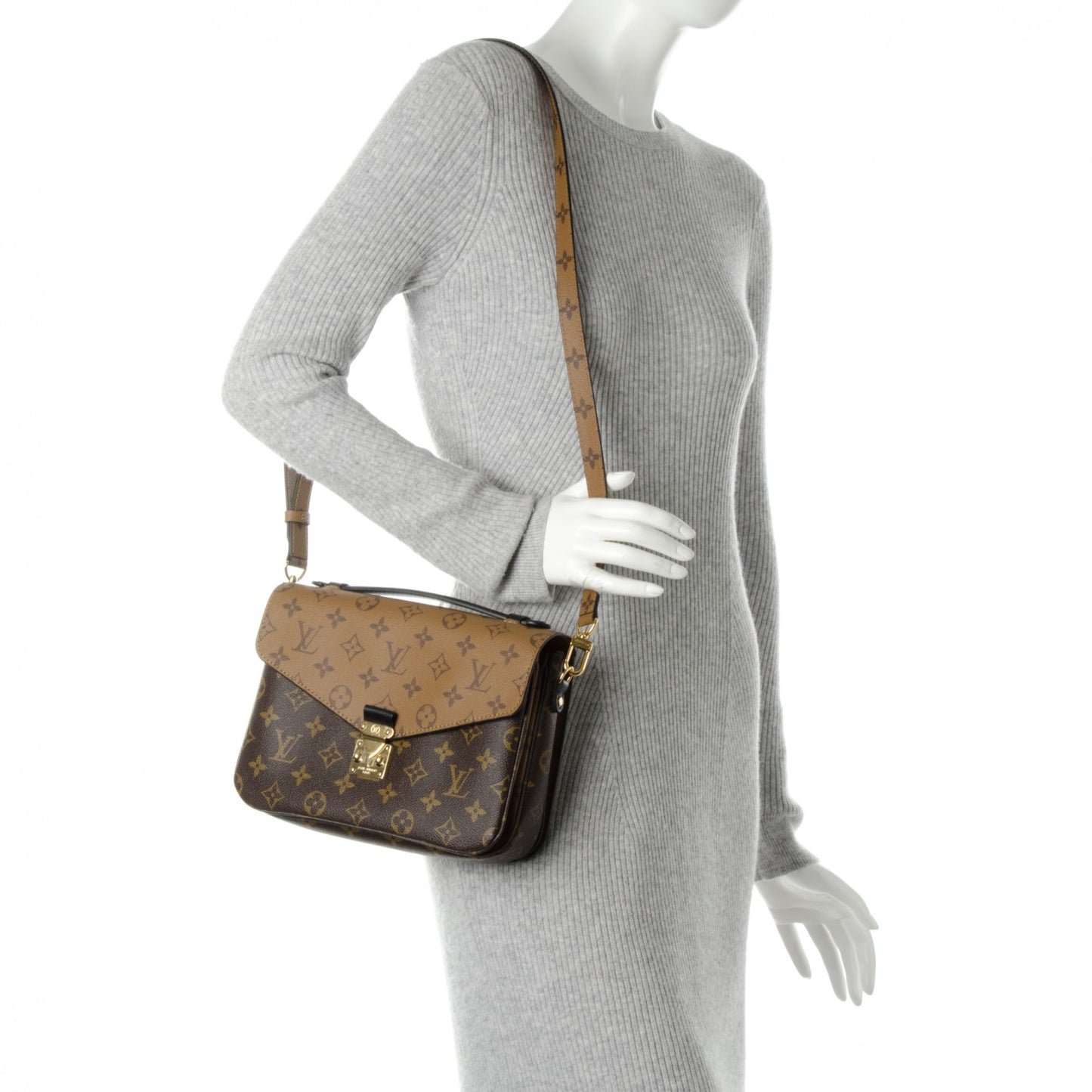 Reverse Monogram Pochette Metis