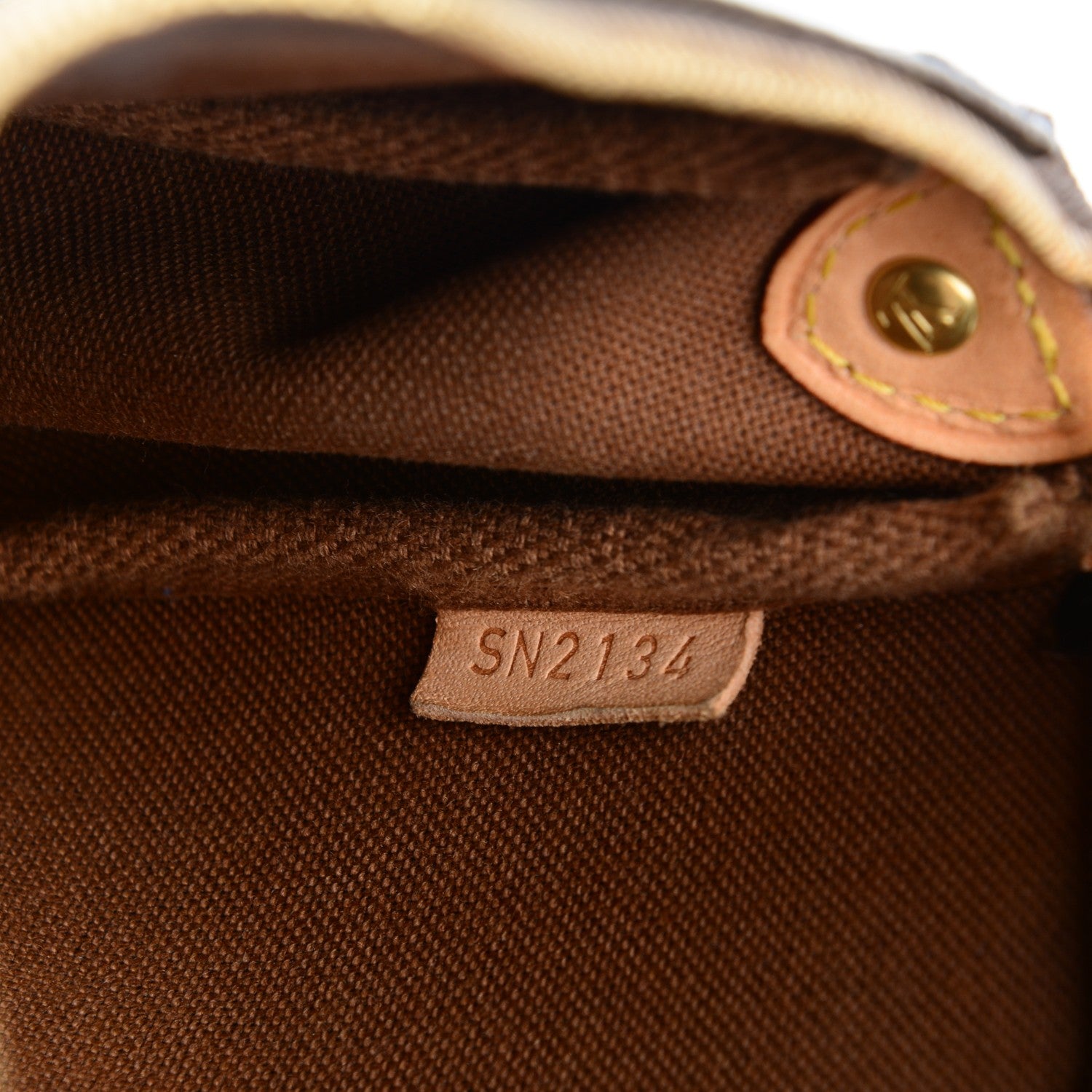 Louis Vuitton Monogram Eva Clutch 7 of 9