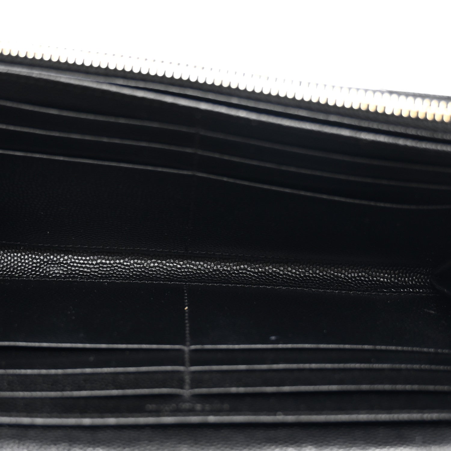 Saint Laurent Grain De Poudre Matelasse Chevron Monogram Flap Wallet Black 4 of 7