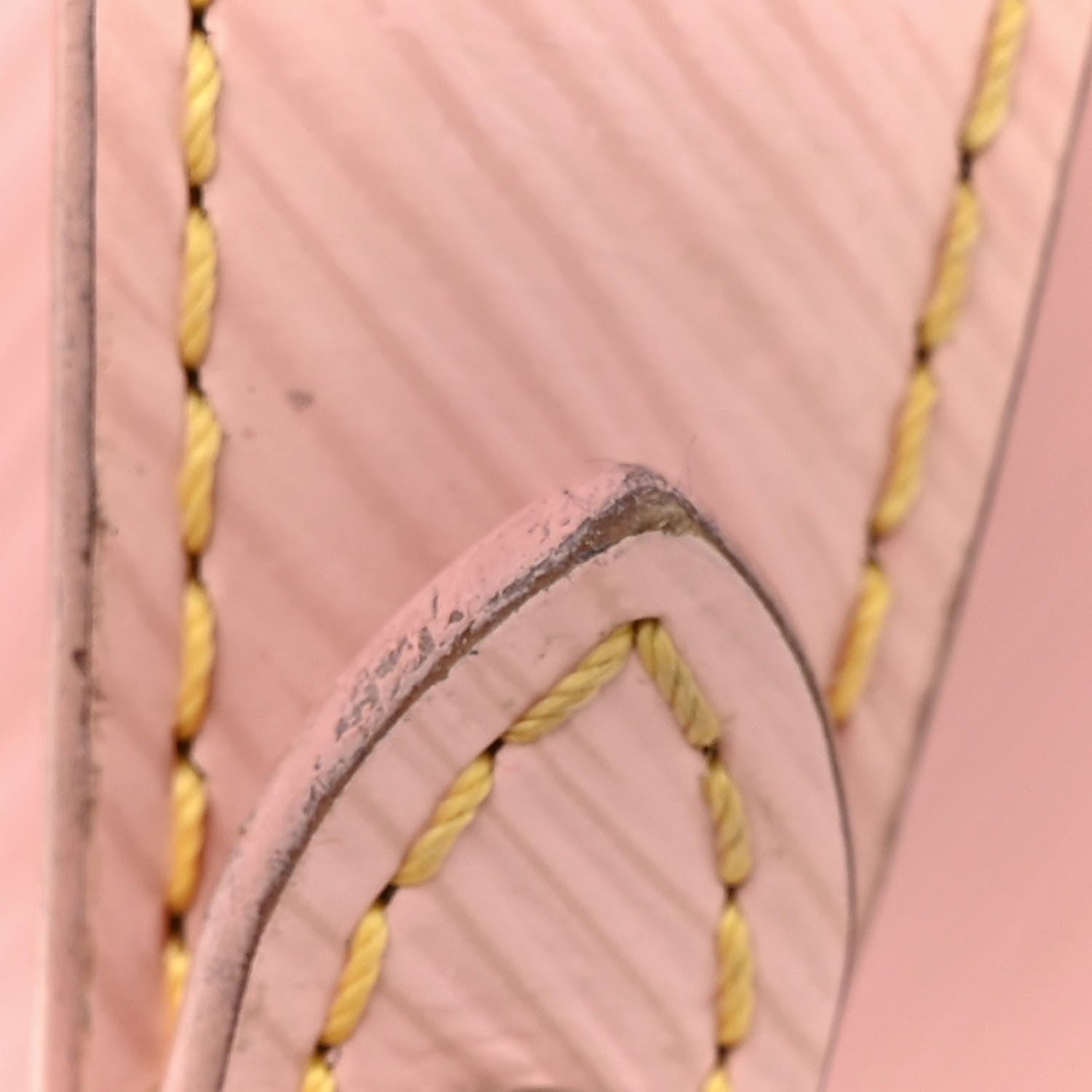 Louis Vuitton Epi Twist Shoulder Bag MM Rose Ballerine 18 of 23
