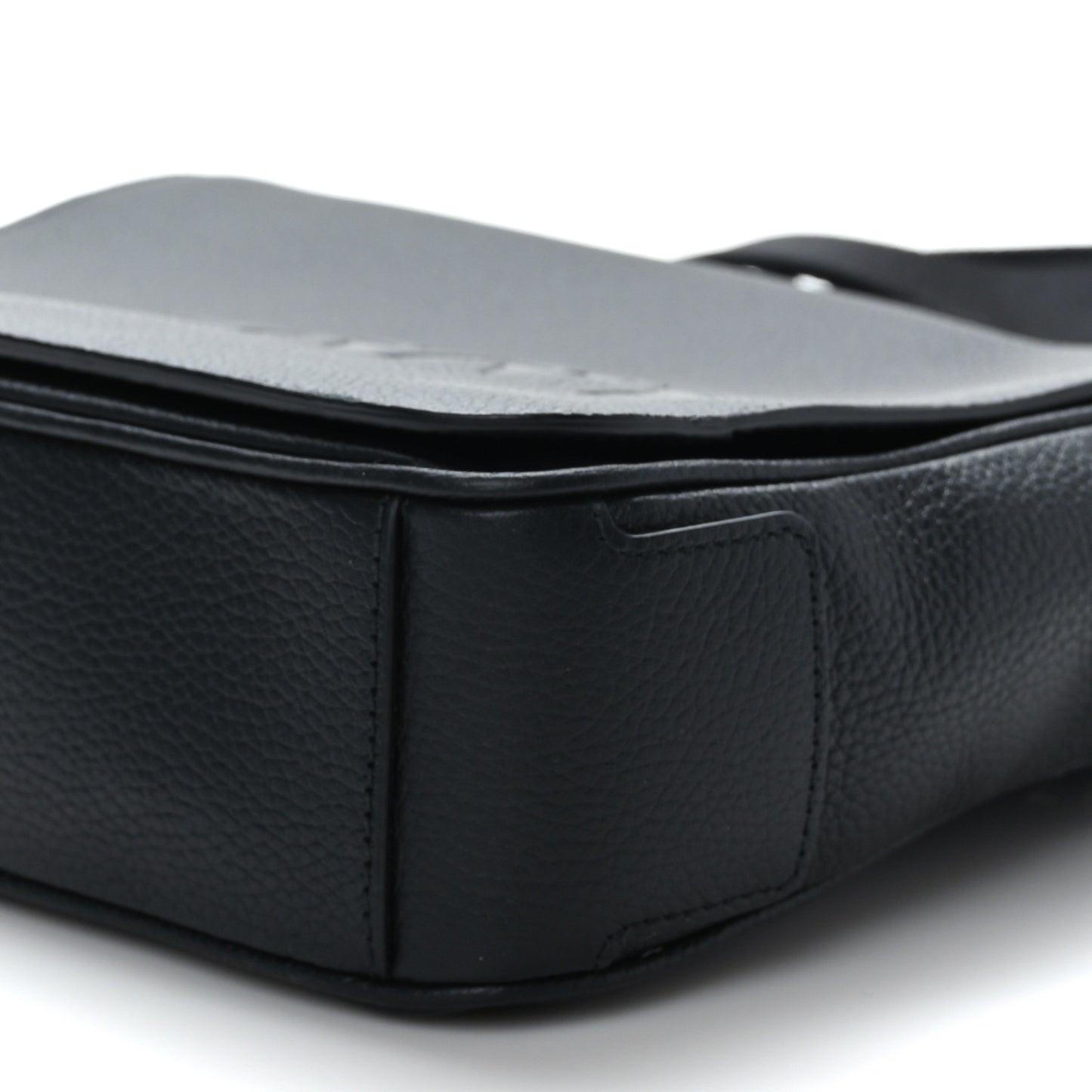 Grainy Calfskin Embossed Bruno Messenger Black