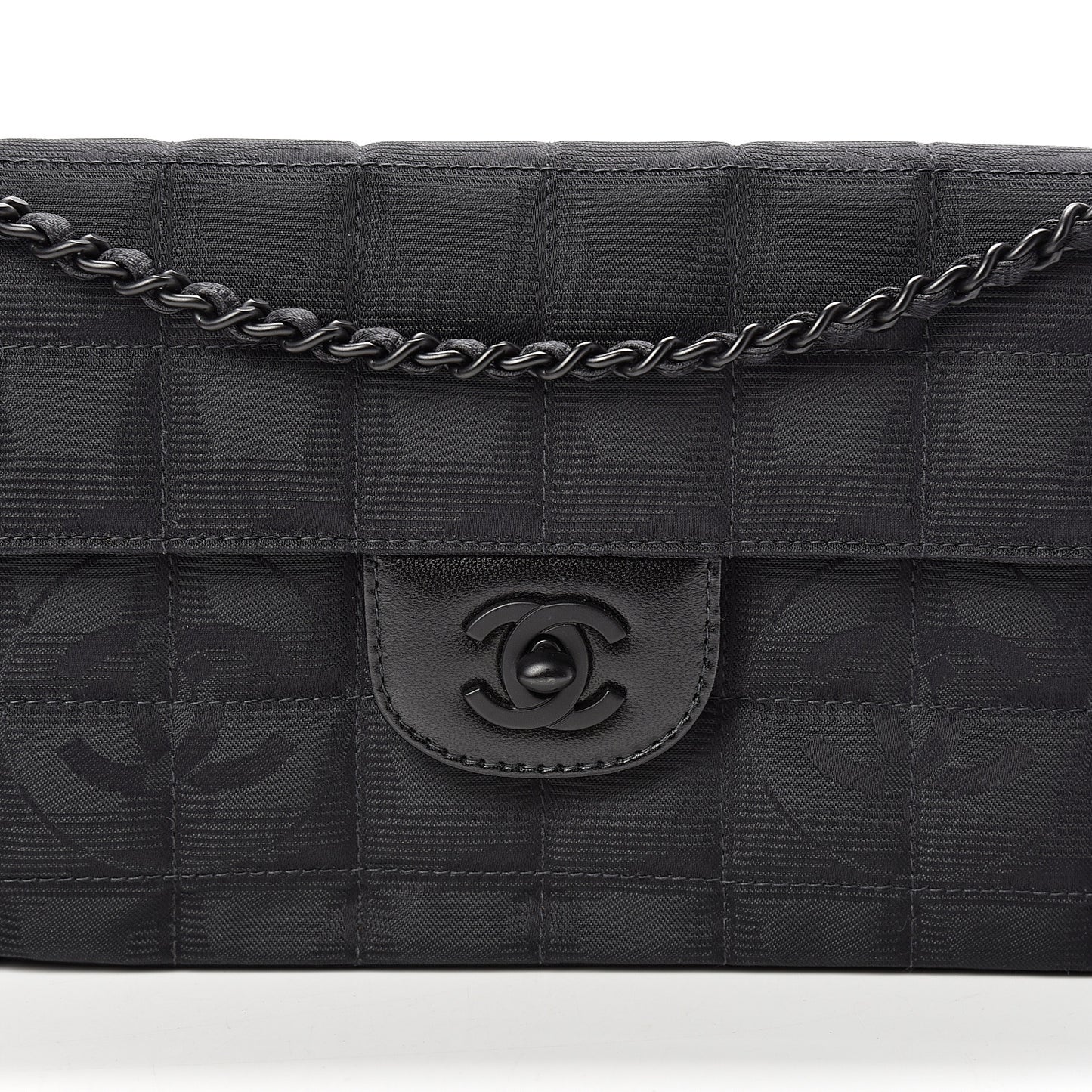 Nylon Travel East West Flap Black