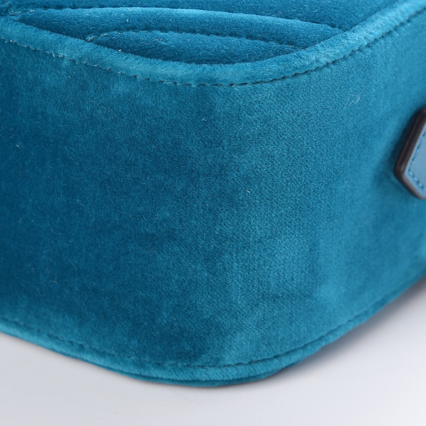 Velvet Matelasse Small GG Marmont Chain Shoulder Bag Pavone Cyan