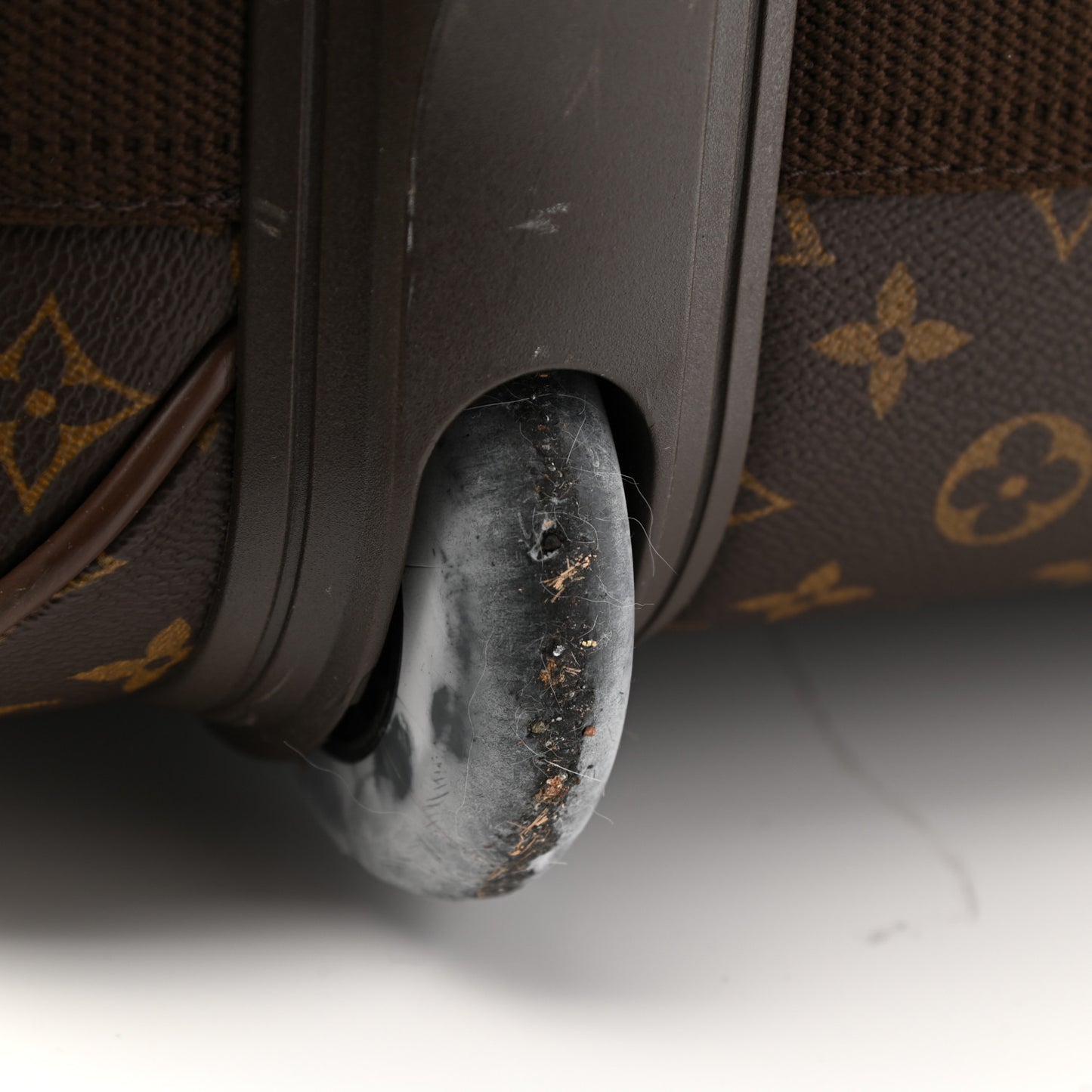 Monogram Pegase 50
