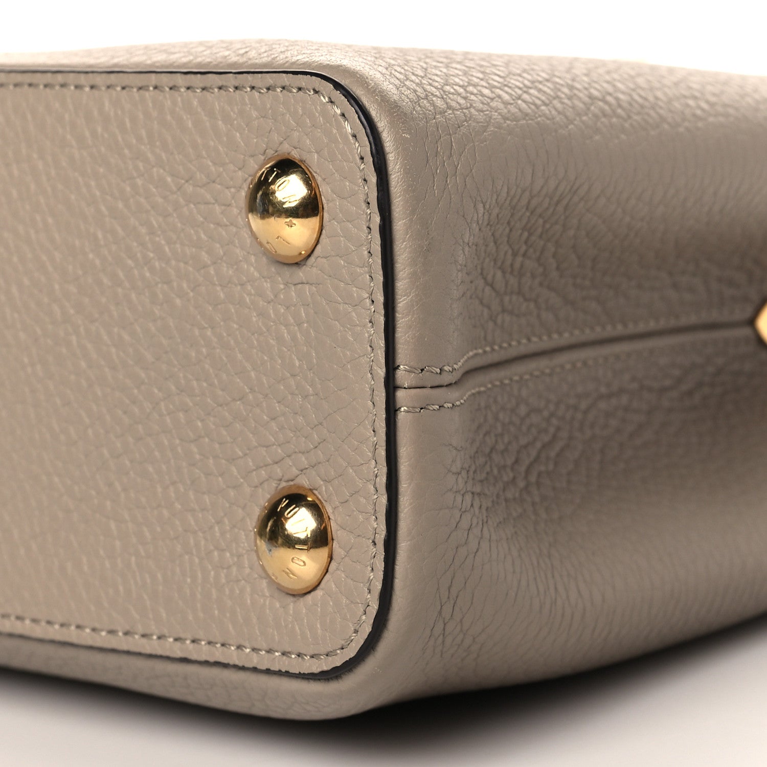 Louis Vuitton Taurillon Capucines BB Galet 9 of 10