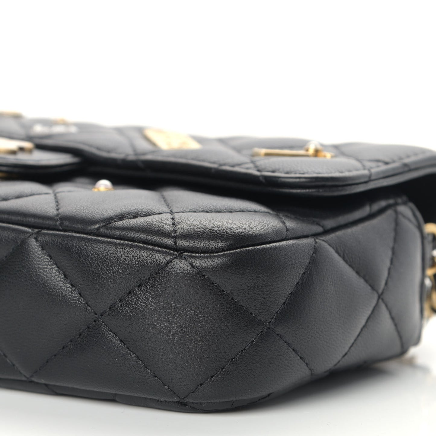 Lambskin Quilted Charm Flap Phone Holder With Chain Black