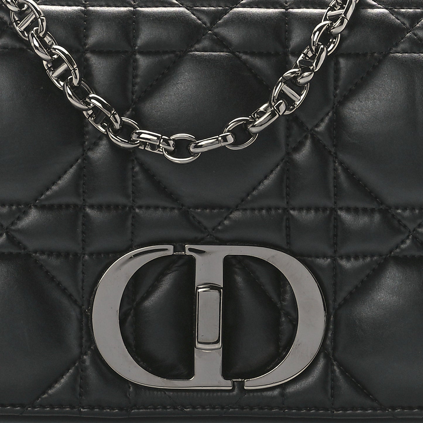 Lambskin Macrocannage Medium Caro Bag Black