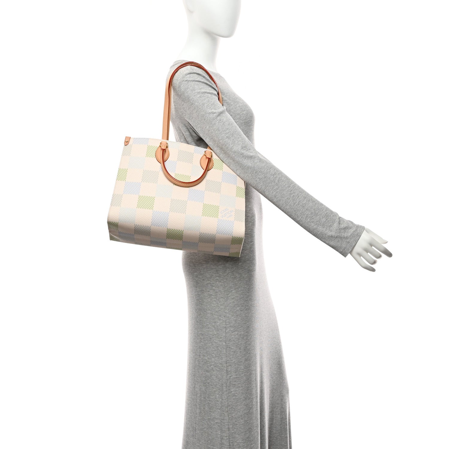 Louis Vuitton Damier Giant Onthego MM Pistachio 2 of 9