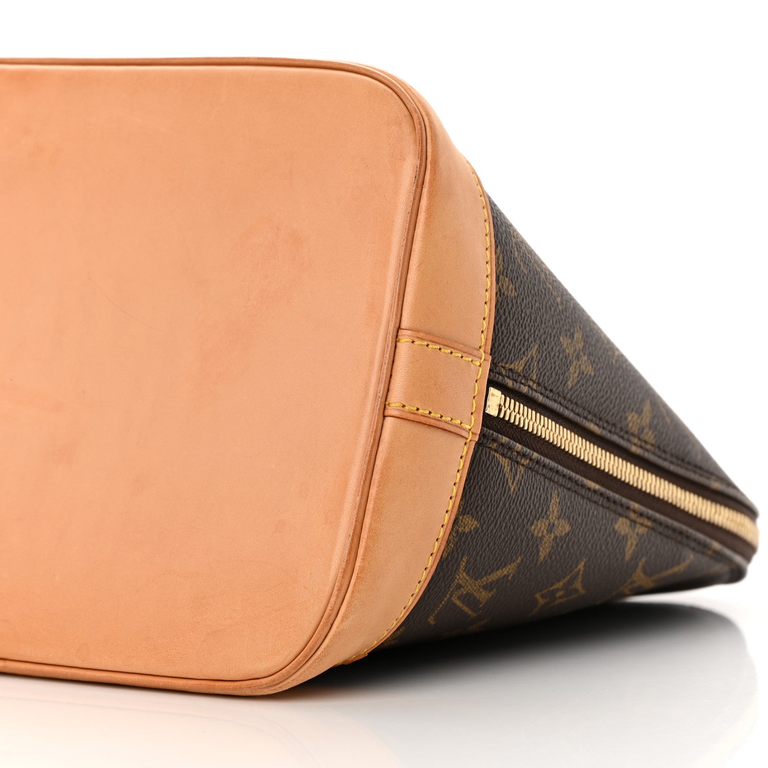 Louis Vuitton Monogram Alma PM 11 of 16