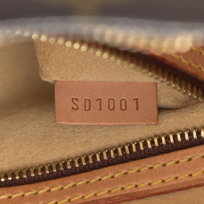 Louis Vuitton Monogram Looping MM 7 of 19
