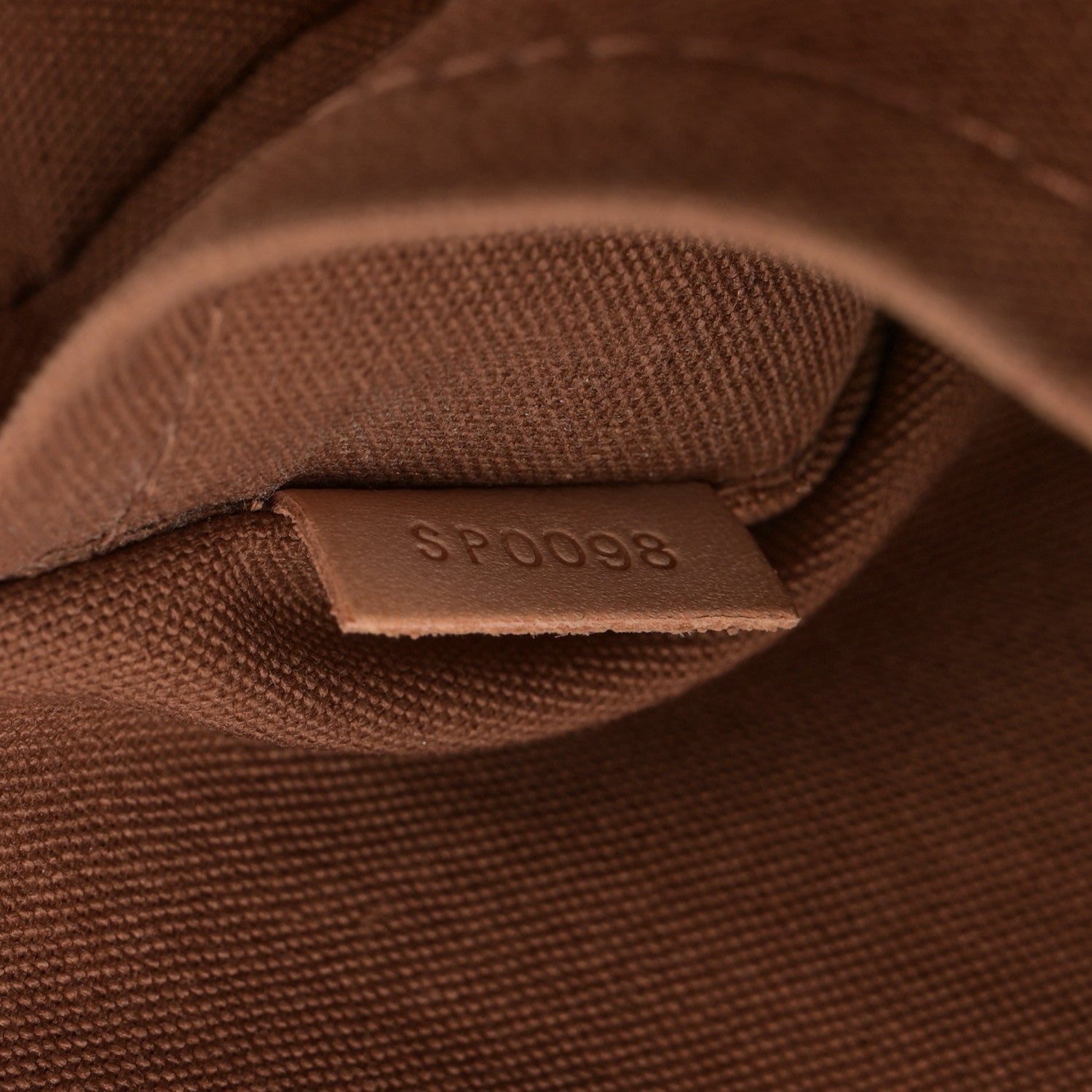 Louis Vuitton Monogram Tivoli GM 7 of 15