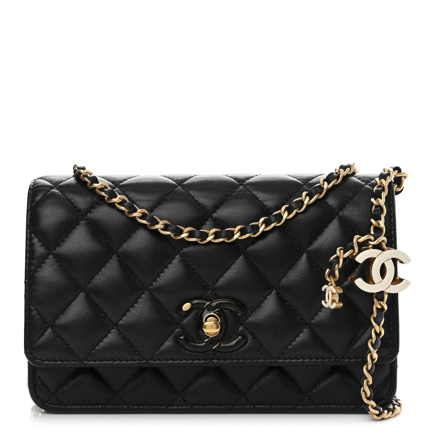 Lambskin Quilted Enamel CC Wallet on Chain WOC Black