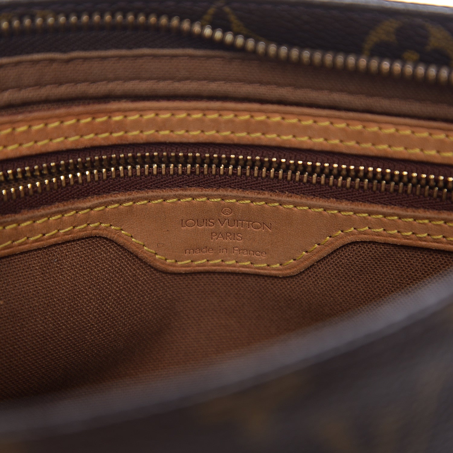 Louis Vuitton Monogram Trotteur 5 of 10