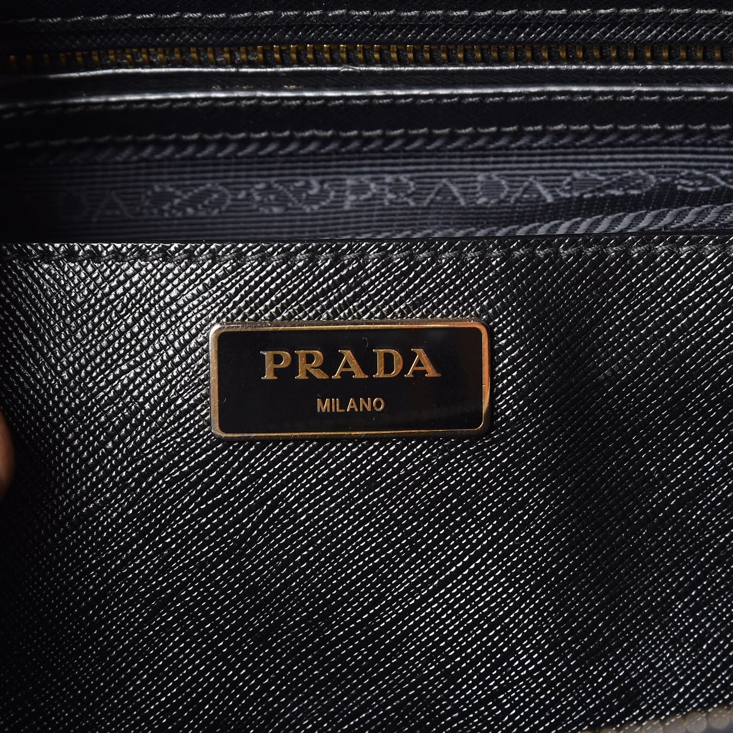 Saffiano Large Galleria Double Zip Tote Black