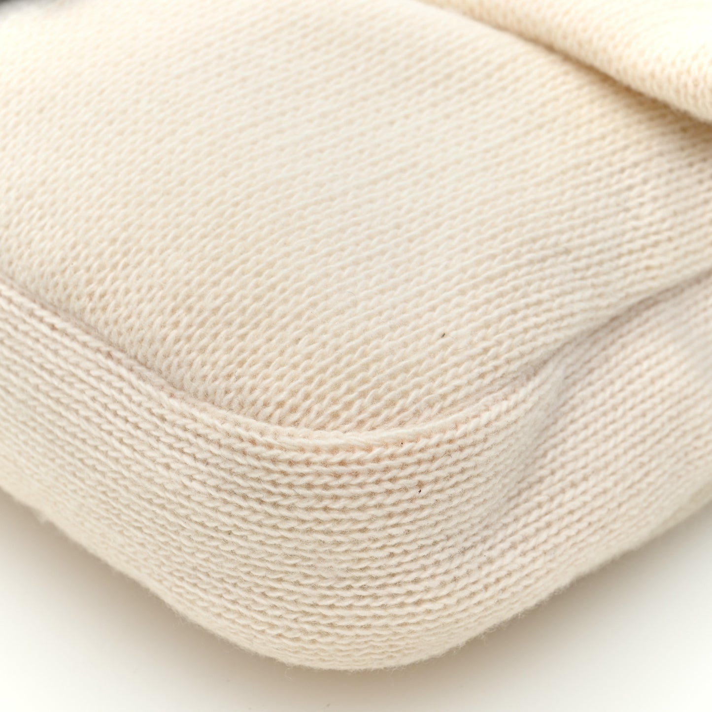 Cashmere Baguette White Black