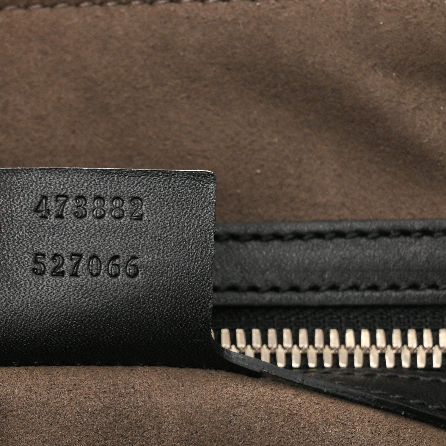 Gucci Guccissima Medium Flat Messenger Bag Black 7 of 9