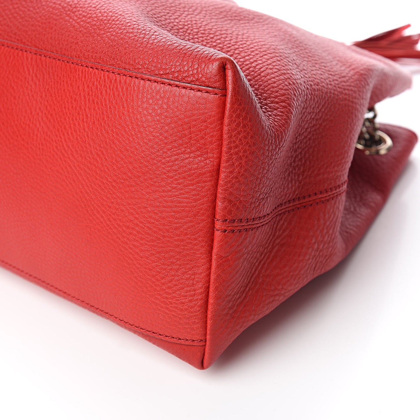 Pebbled Calfskin Medium Soho Chain Shoulder Bag Tabasco Red