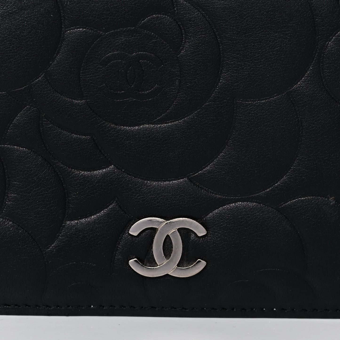 Lambskin Camellia Embossed Yen Wallet Black