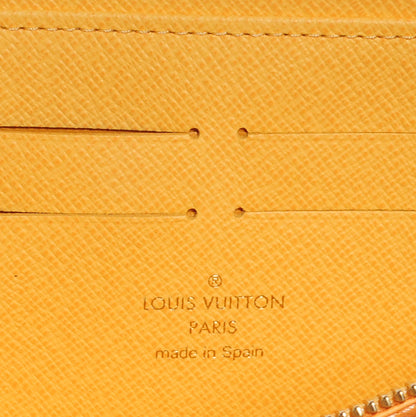 Louis Vuitton Damier Azur Illustre Zippy Wallet 7 of 8