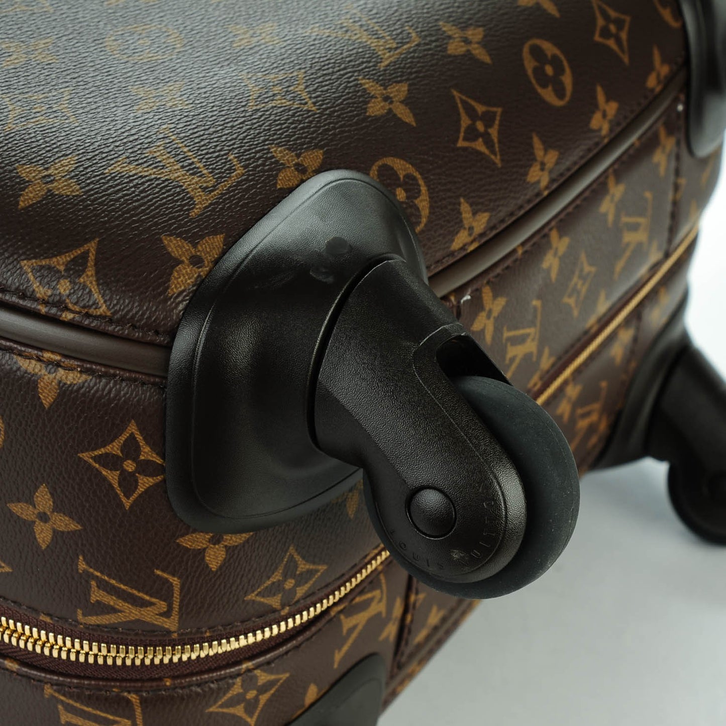 Monogram Zephyr 55