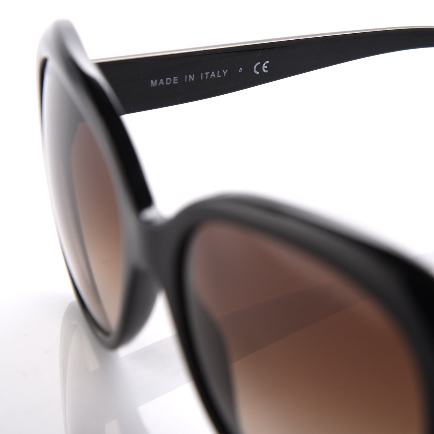 Signature Oval Sunglasses 5312 Black