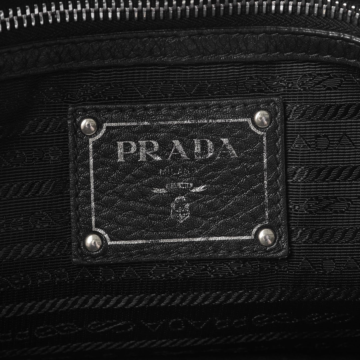 Vitello Daino Shoulder Bag Nero Black