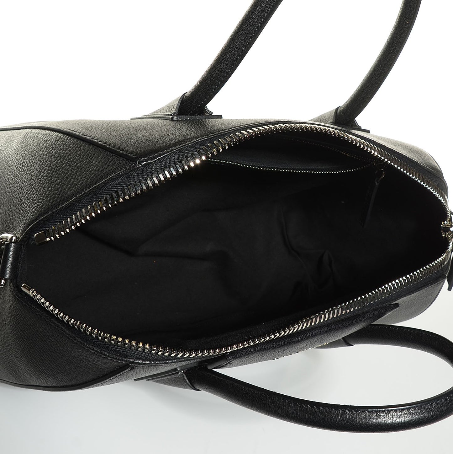Sugar Goatskin Medium Antigona Black