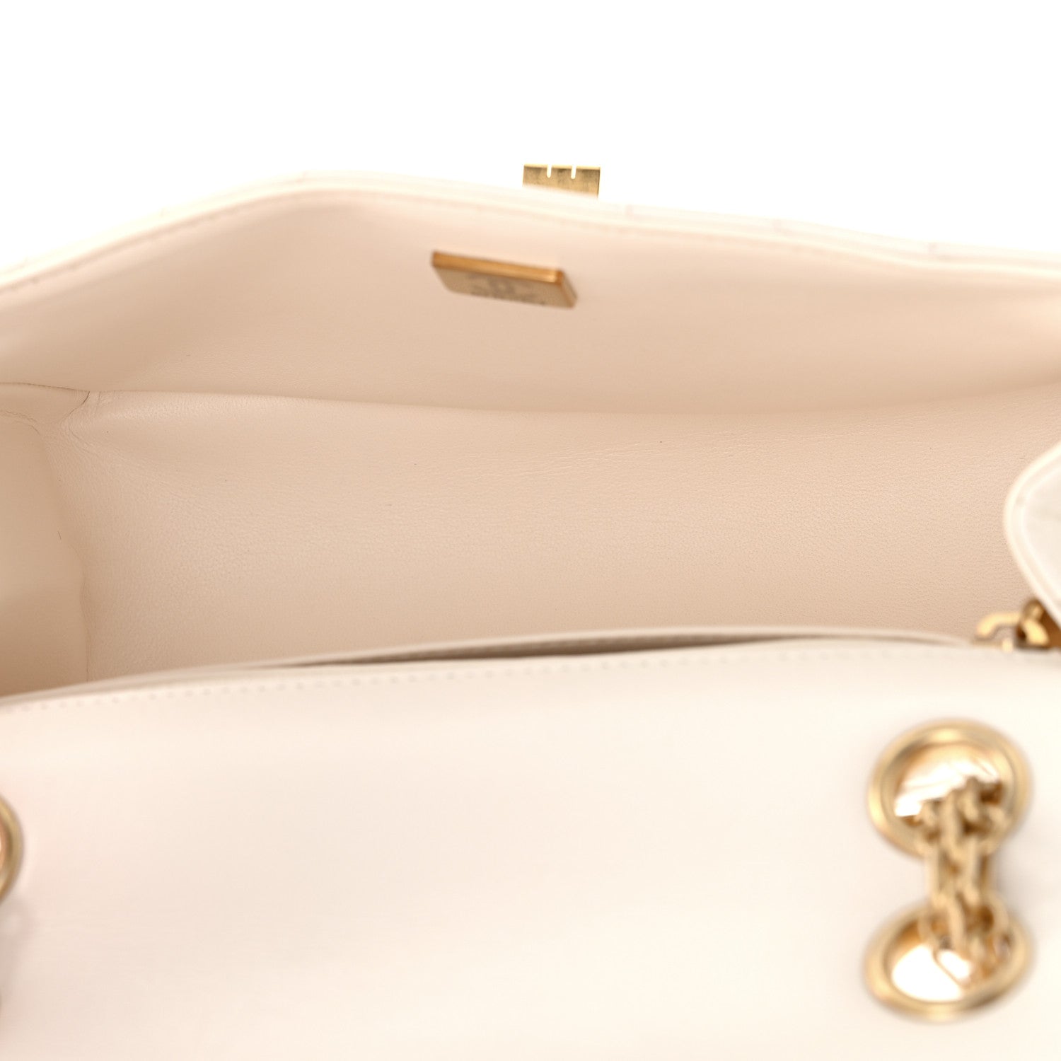 Chanel Aged Calfskin Chevron Quilted 2.55 Reissue Mini Flap White 5 of 15