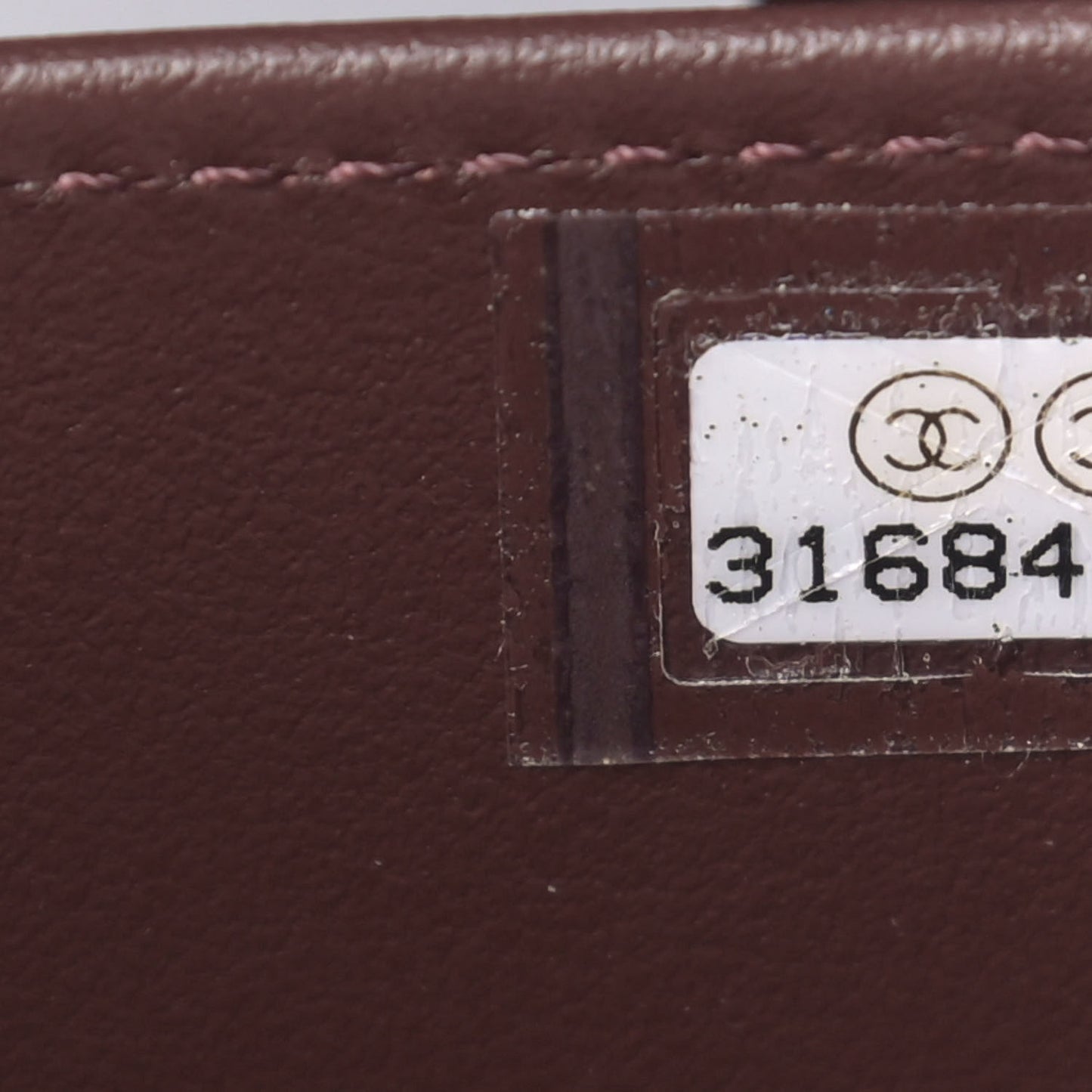 Caviar Quilted CC Vanity Case With Chain Black