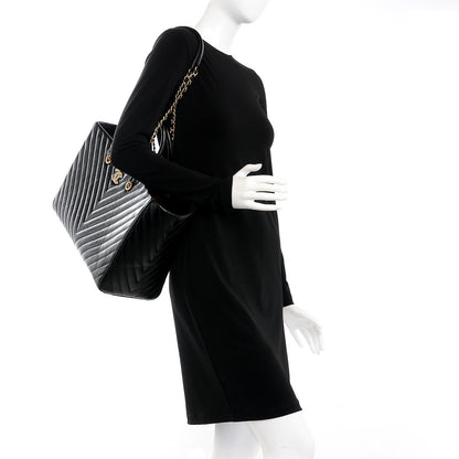 Chanel Glazed Calfskin Chevron Quilted Shopper Tote Black 2 of 15