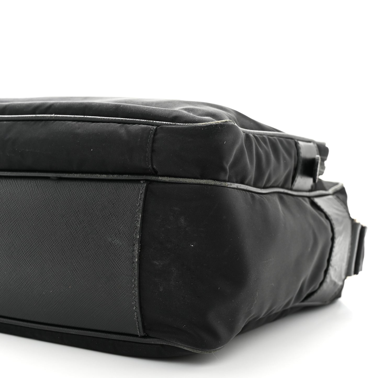 Tessuto Nylon Saffiano Front Pocket Zip Messenger Black