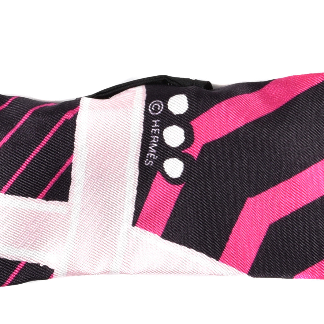 Silk Jeu de Soie Uniforme Twilly Rose Vif Black Rose
