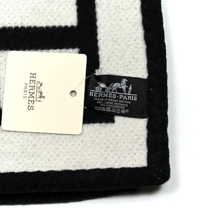Hermes Wool Cashmere Avalon III Blanket Ecru Black 3 of 3
