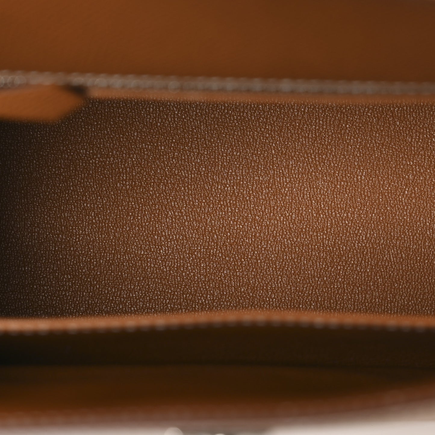 Epsom Kelly Sellier 25 Gold