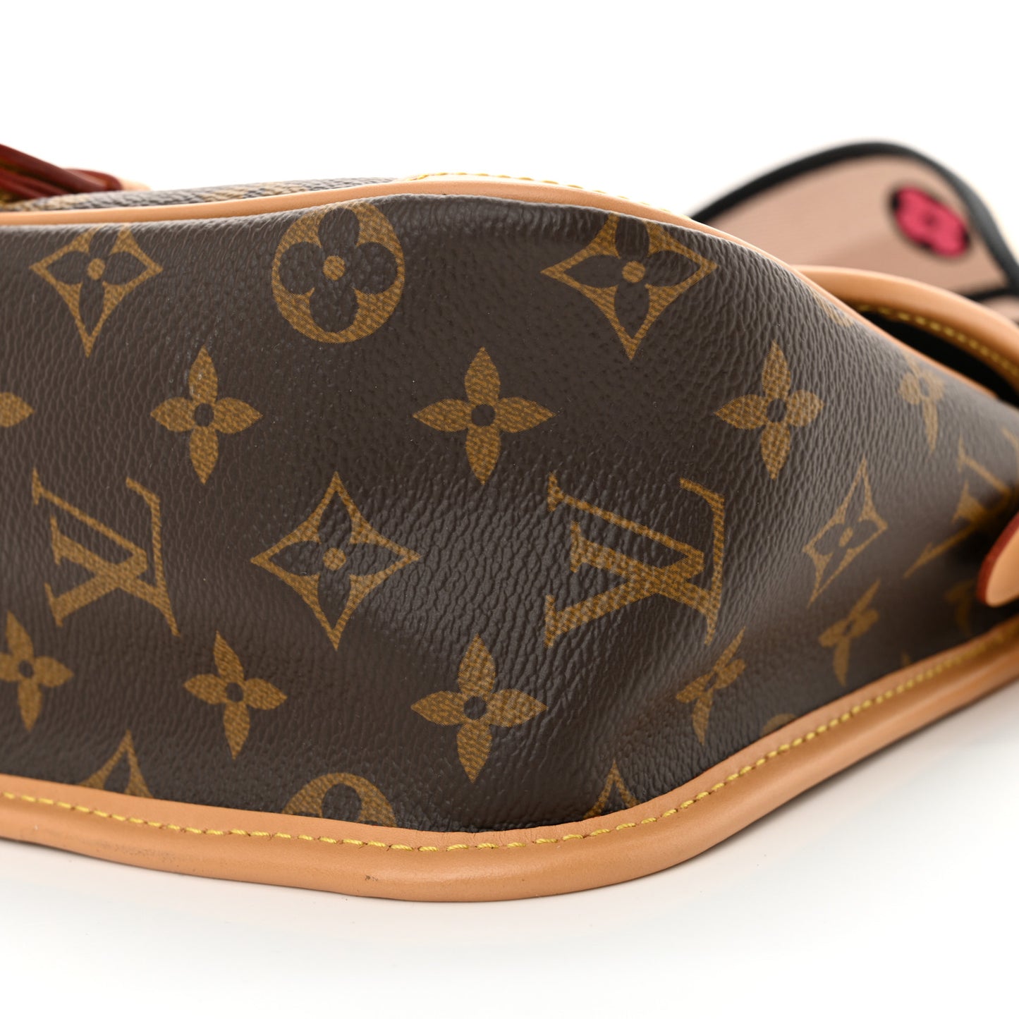 Monogram Diane Black