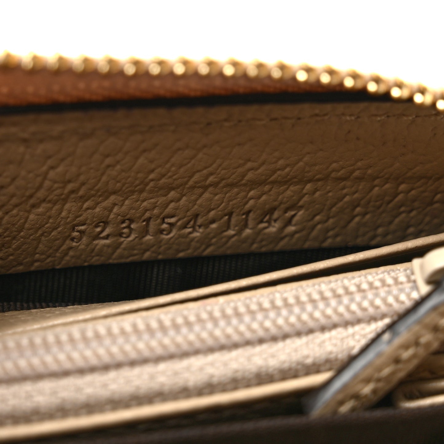 GG Supreme Monogram Textured Dollar Calfskin Web Ophidia Zip Around Wallet Beige Mystic White Oatmeal