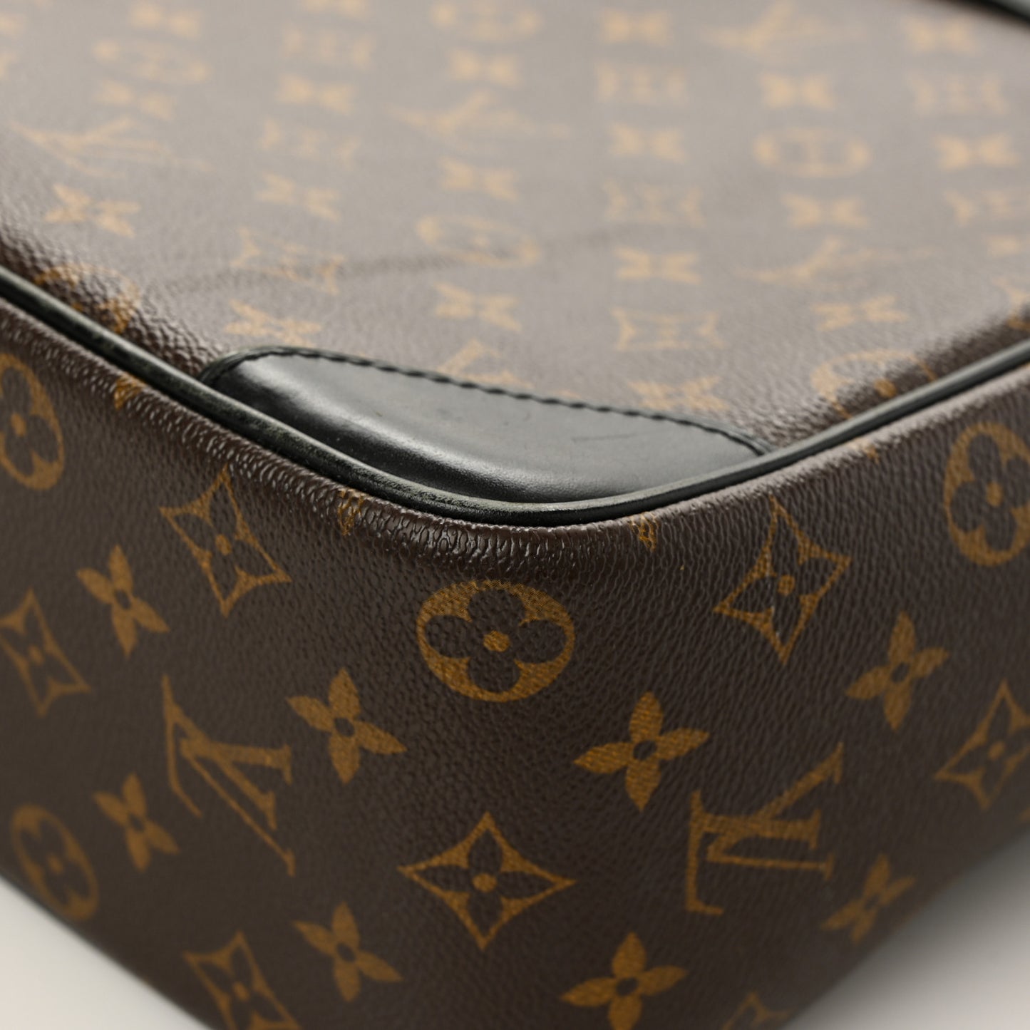 Monogram Macassar Porte-Documents Voyage GM