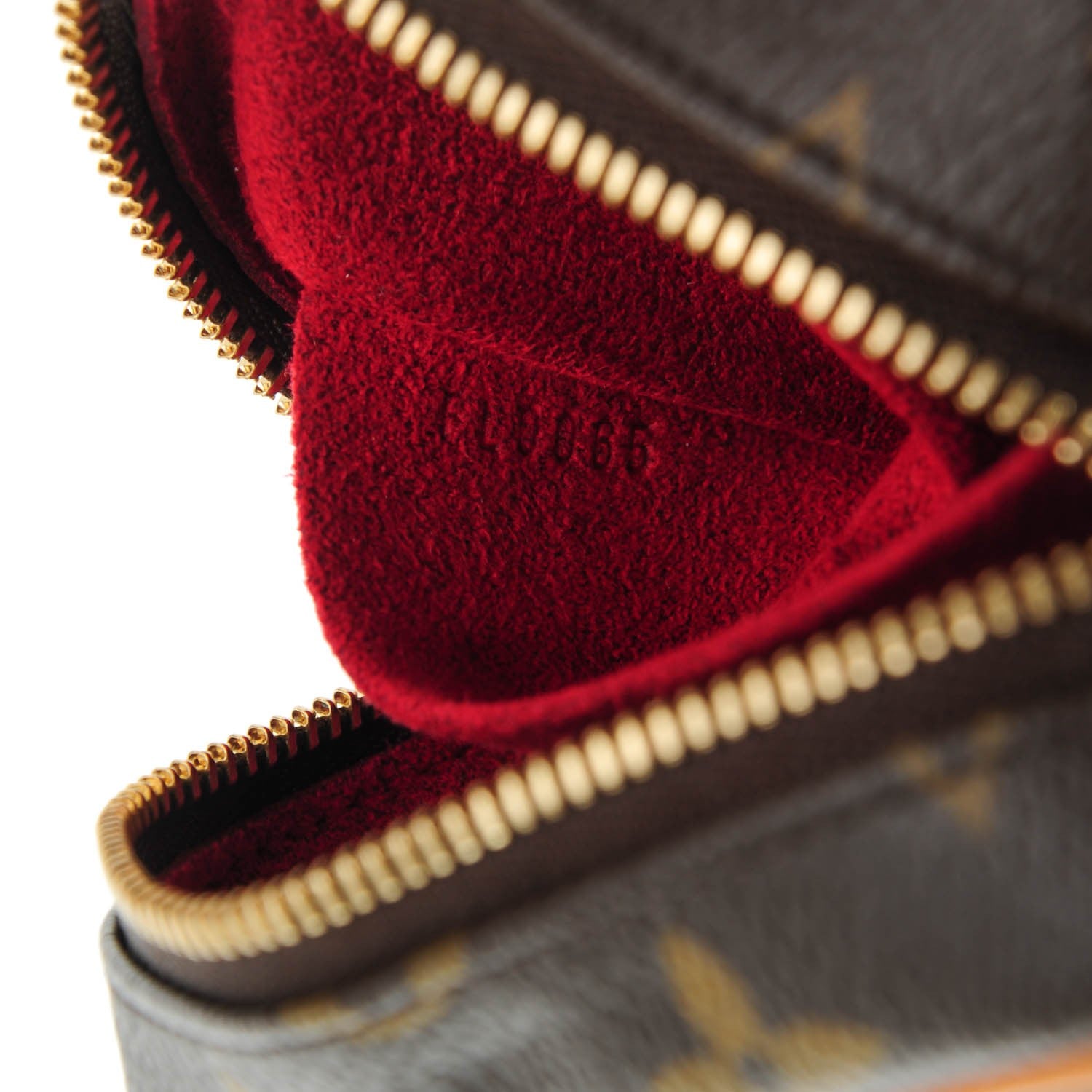 Louis Vuitton Monogram Wapity 7 of 7
