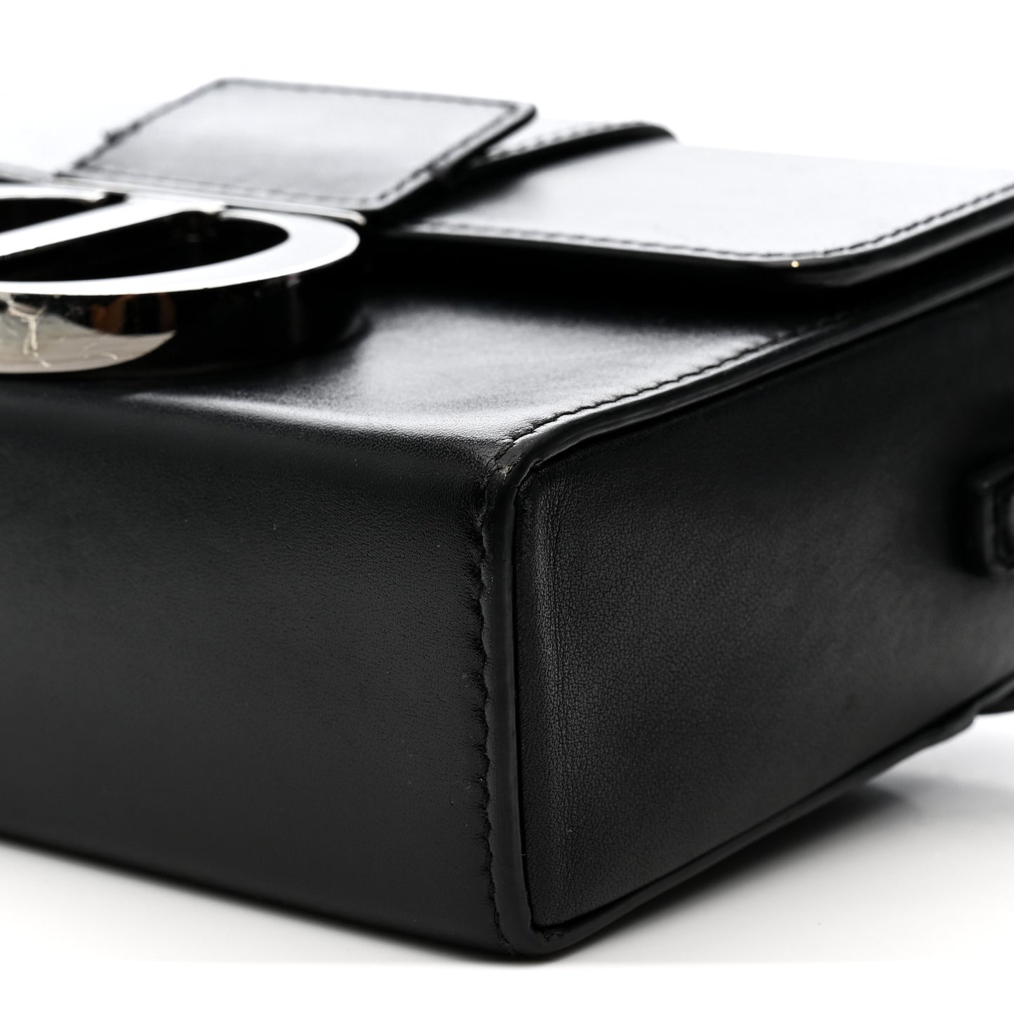 Box Calfskin 30 Montaigne Box Bag Black