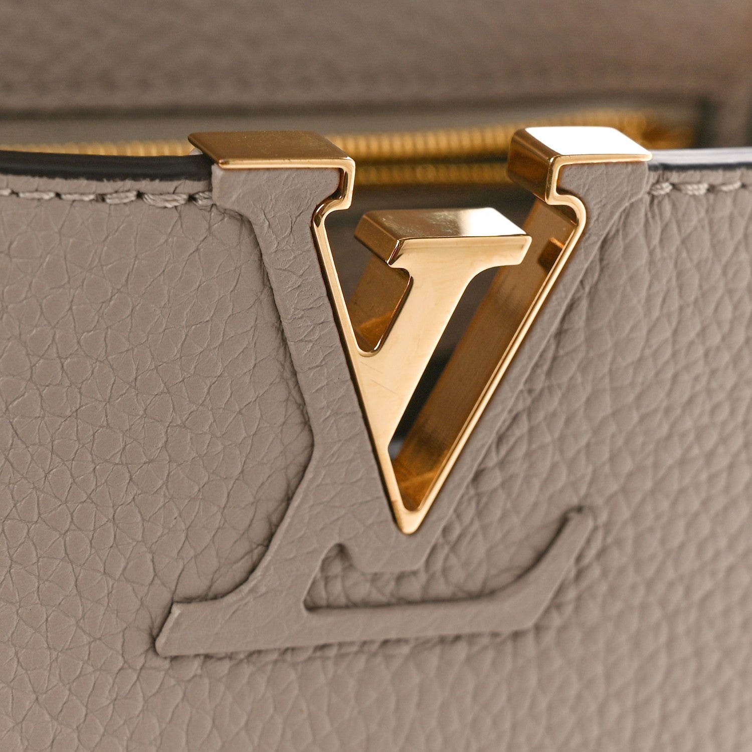 Louis Vuitton Taurillon Capucines BB Galet 10 of 11