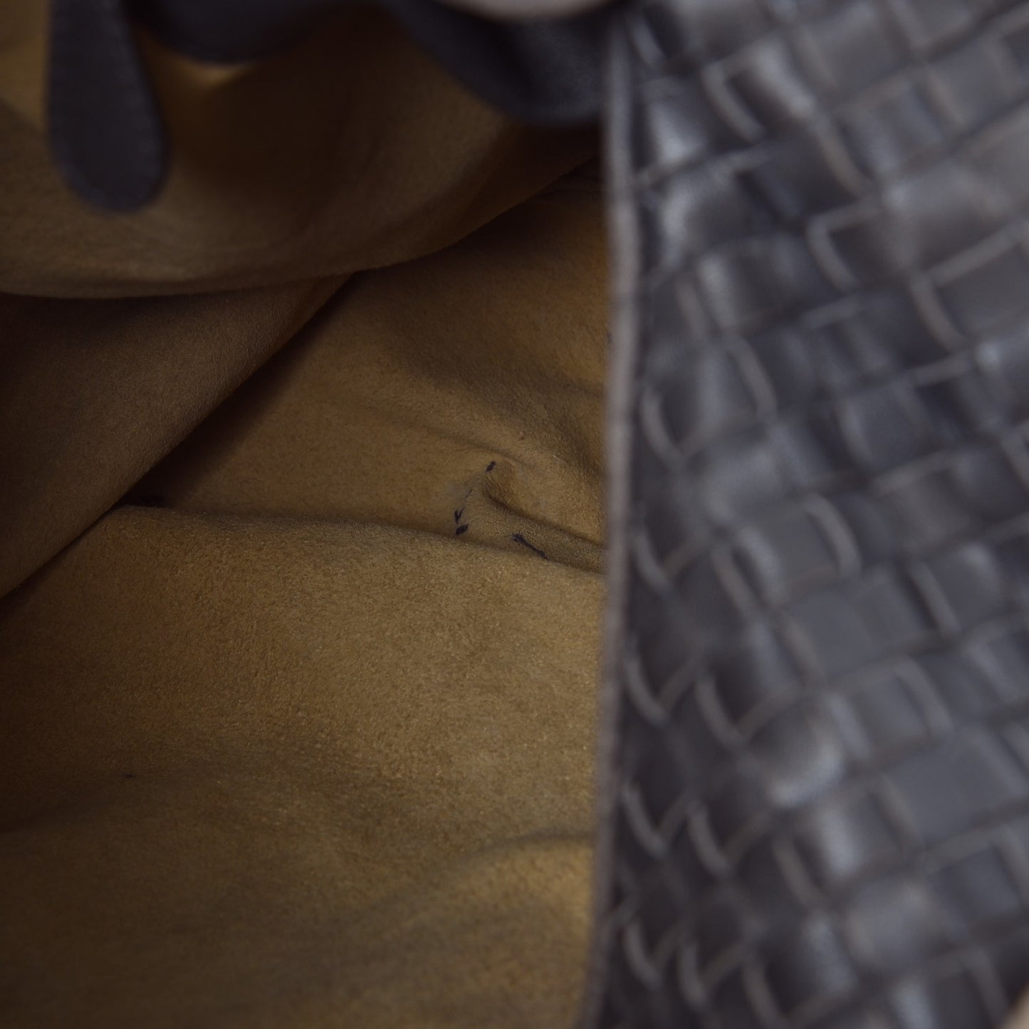 Nappa Intrecciato Sloane Hobo Ferro Gray